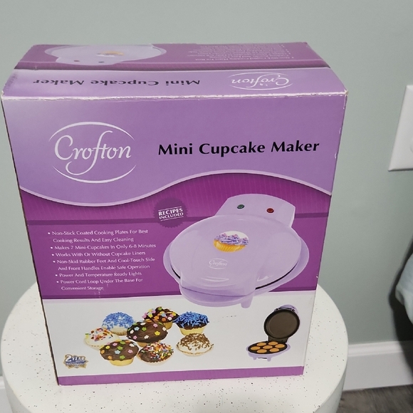 Crofton Mini Cupcake Maker - Purple - Picture 1 of 1
